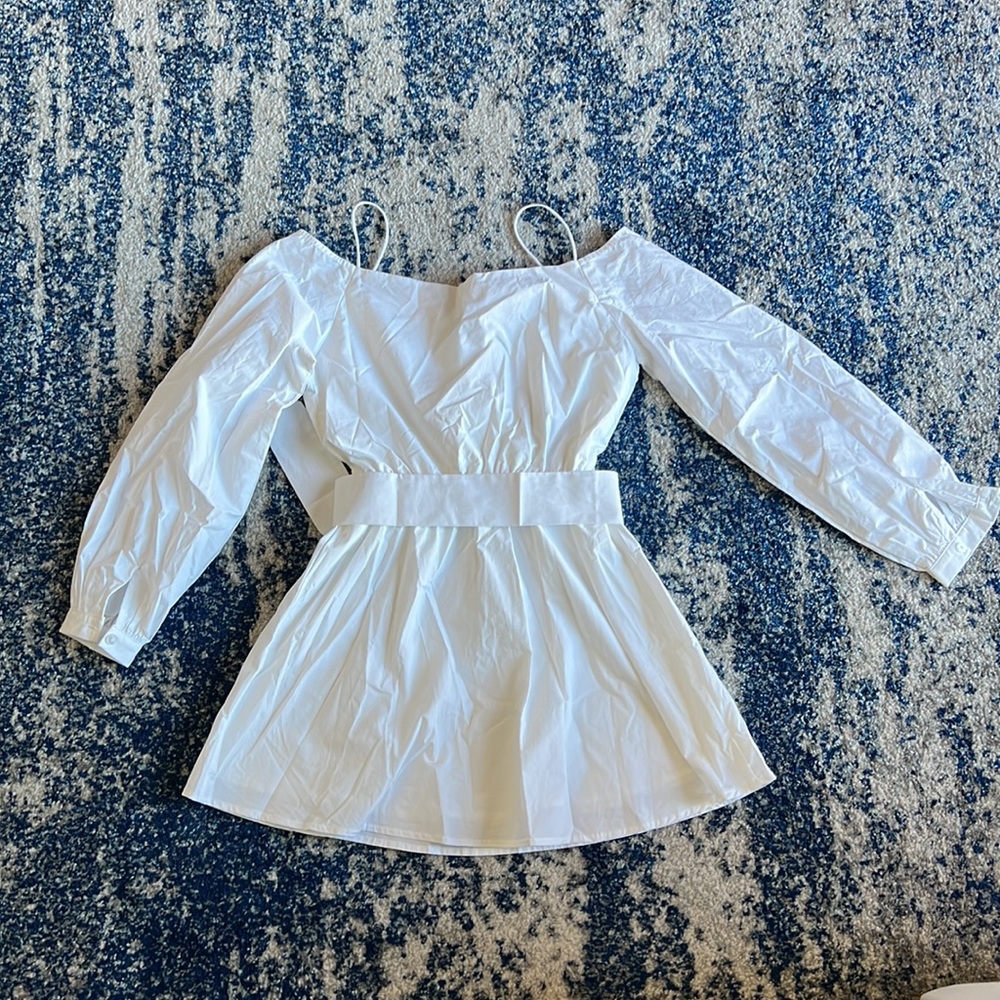 superdown Leia Off Shoulder Dress in White XS - Picture 10 of 11